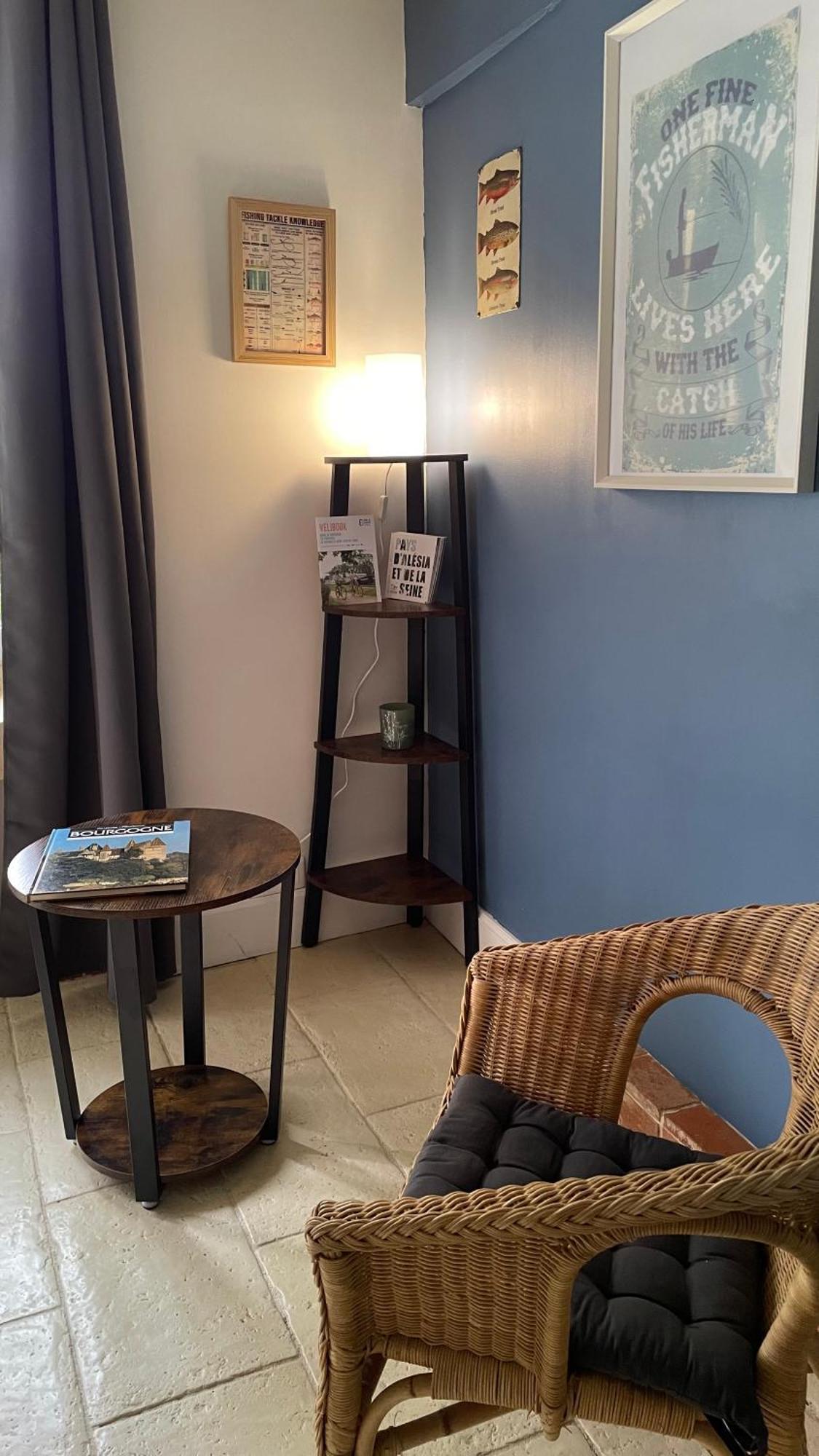 Des Bons Voisins Holiday home Marigny-le-Cahouet